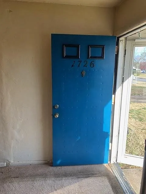 3 bed, 882 sqft, $1,400 — Photo 2