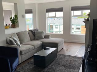 899 Darwin Ave #402, Saanich, BC V8X 2X7