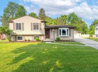 41303 Bucknell Dr, Sterling Heights, MI 48313