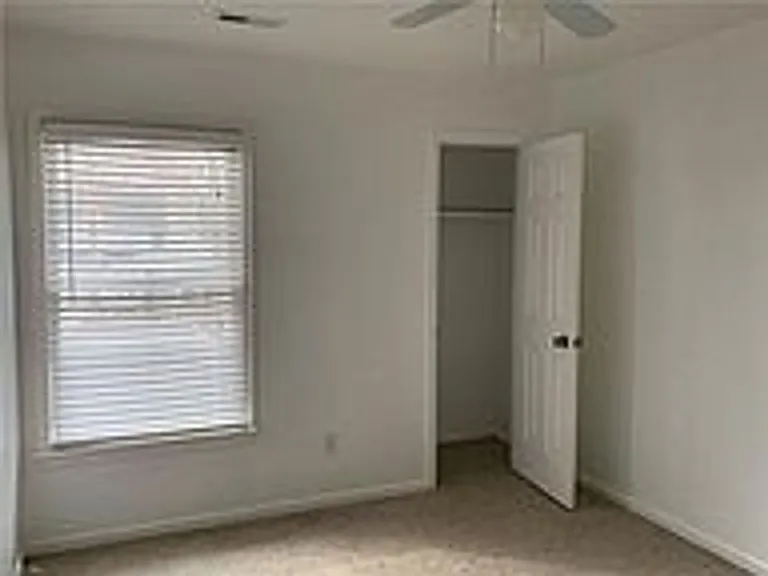 4307 Manchester Ln — Photo 18