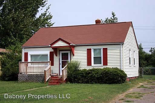2nd image of 1804 Hobson Ln