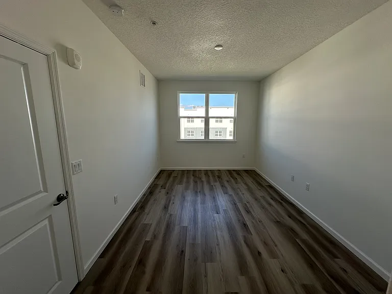 1220 Southstation Pl #305 — Photo 20