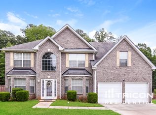 5767 Blacktop Ct, Fairburn, GA 30213