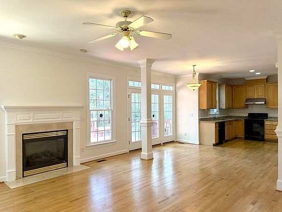Family Room & Breakfast Nook & Kitchen
