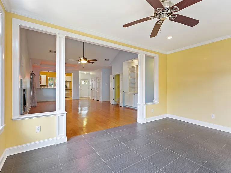 732 Lawton Harbor Dr — Photo 16