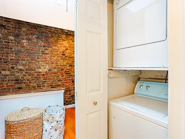722 Kater St #2 — Photo 12