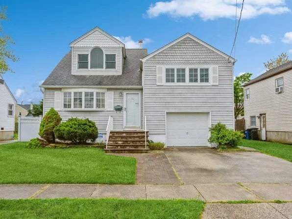 53 Martha Street, Freeport, NY 11520