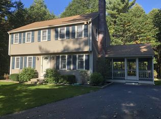 7 Paddock Rd, Tyngsboro, MA 01879