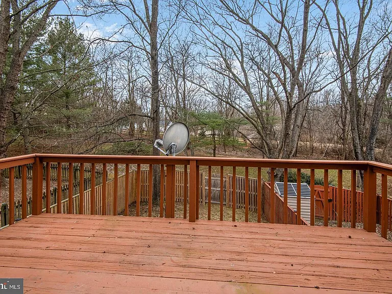 6121 Cedar Wood Dr — Photo 9