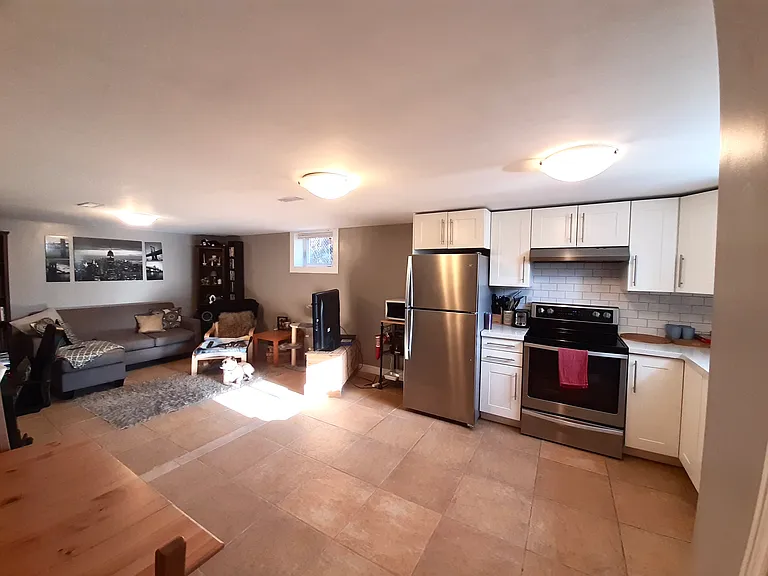 121 Ridge St — Photo 7