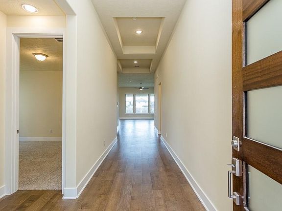3rd image of 30 Botanical Vista Dr