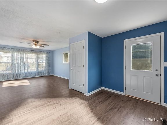 3rd image of 30 Ash St