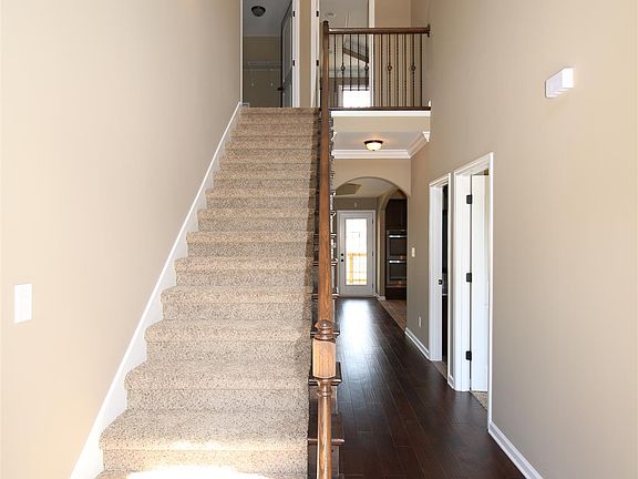 3rd image of 61 Summerfield #61