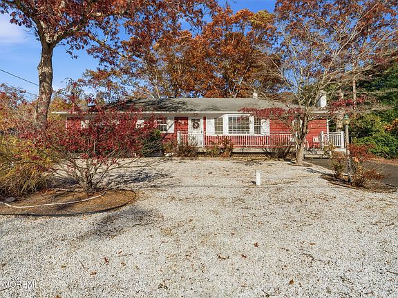2nd image of 218 Holly Ave