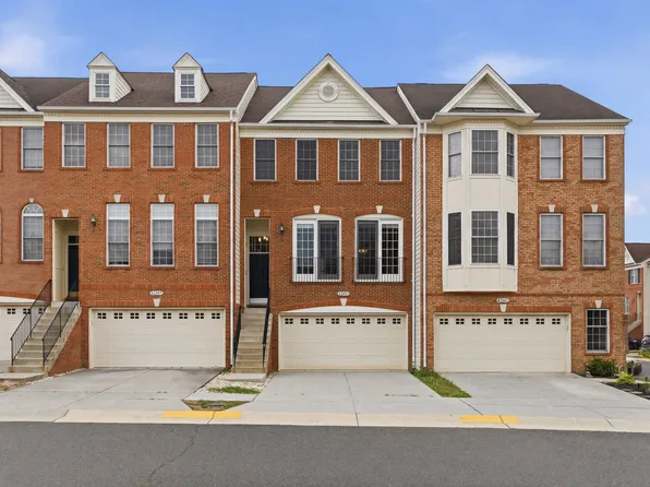 42683 Newcomer Ter, Chantilly, VA 20152