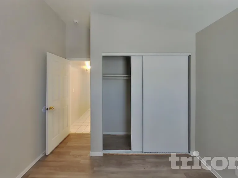 5582 Super Bowl Dr — Photo 12