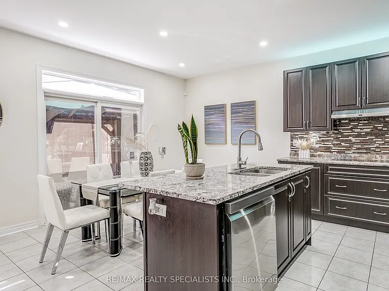18 Rogers Trl — Photo 12