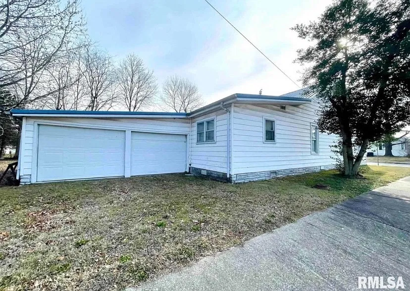 2 bed, 1372 sqft, $750 — Photo 2