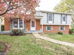 110 S 32nd St, Purcellville, VA