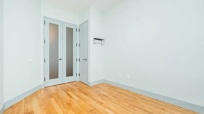 Rented by Nooklyn NYC LLC | media 17