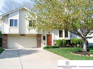 20206 Gateway Rd, Elkhorn, NE 68022