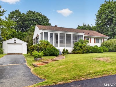 22 Sixth Avenue, Waterford, CT, 06385