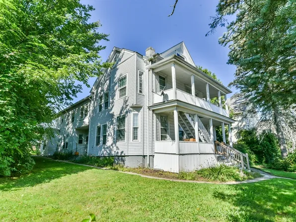 201 Hamilton St, Southbridge, MA 01550