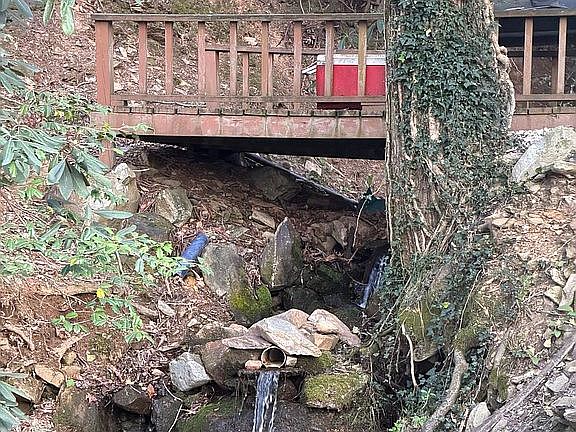 2nd image of 476 Claude Rogers Rd