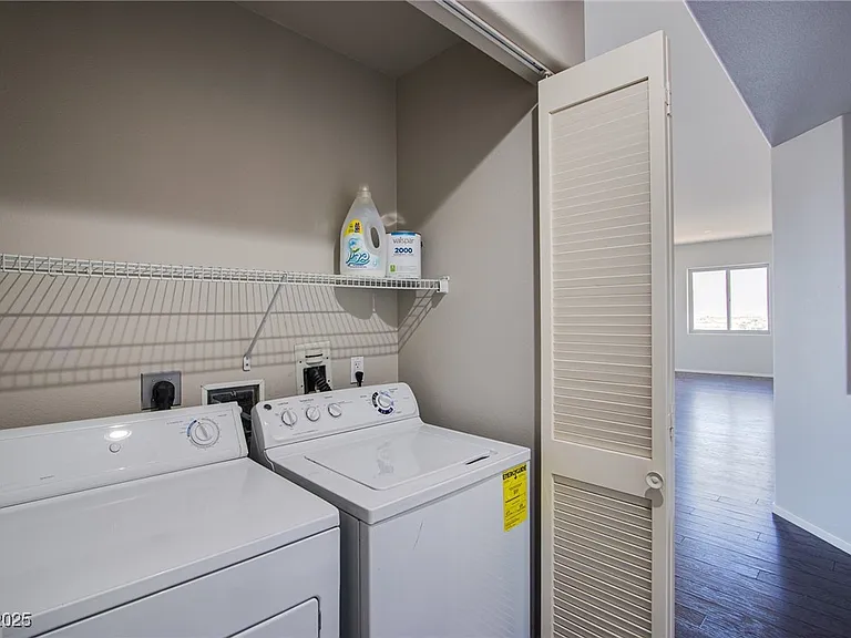 8255 Las Vegas Blvd S #1702 — Photo 20