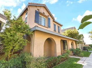 352 Carriage Ln, Oakdale, CA