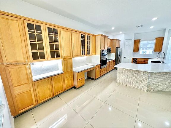5th image of 6864 NW 113th Pl #0