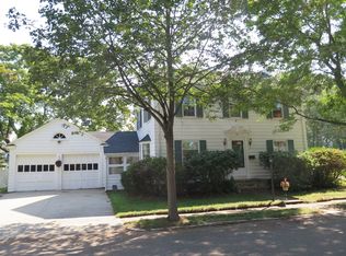 40 Adele Ave, Rumford, RI 02916