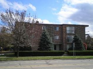 10241 Central Ave APT 3D, Oak Lawn, IL 60453