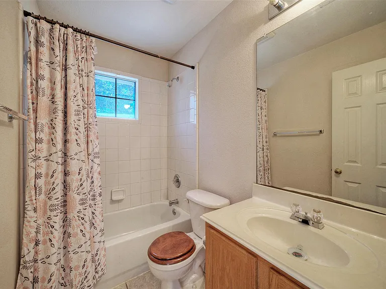601 Indian Run Dr — Photo 33