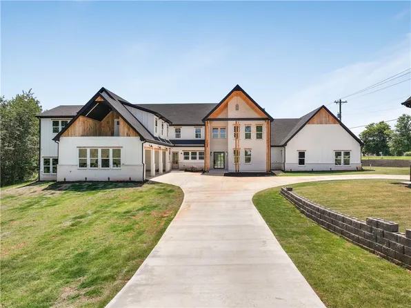 5085 Stephens Rd, Gainesville, GA 30504