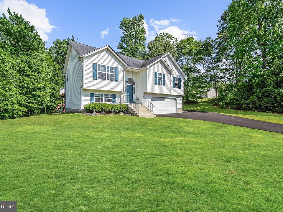 1st image of 28954 Dandelion Dr