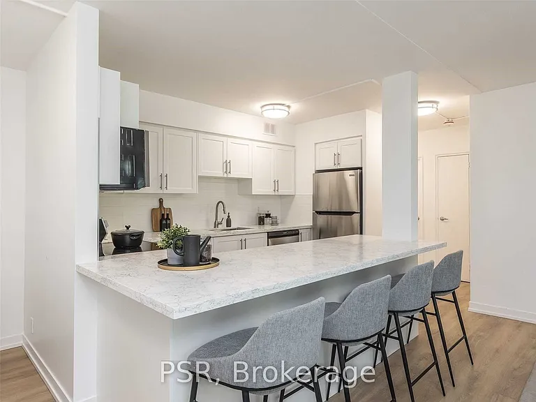 240 Markland Dr #511 — Photo 8