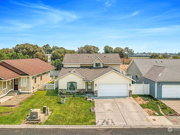 3rd image of 1300 W Marina Drive #30
