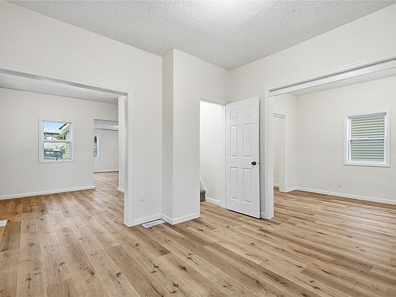 4th image of 828 10th St SW