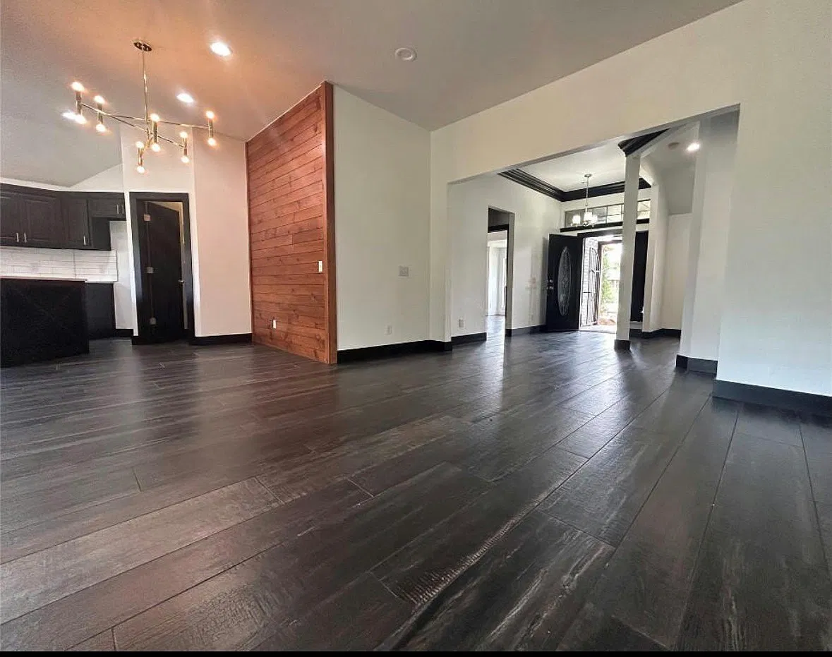 3 bed, 1833 sqft, $1,900 — Photo 4