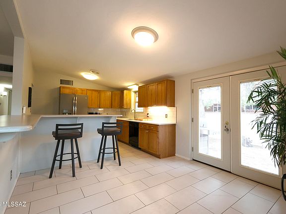 3rd image of 5801 E Rosewood St