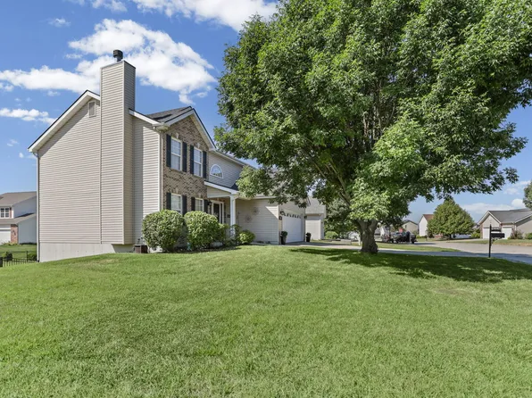 812 Terra Springs Way Dr, Fairview Heights, IL 62208