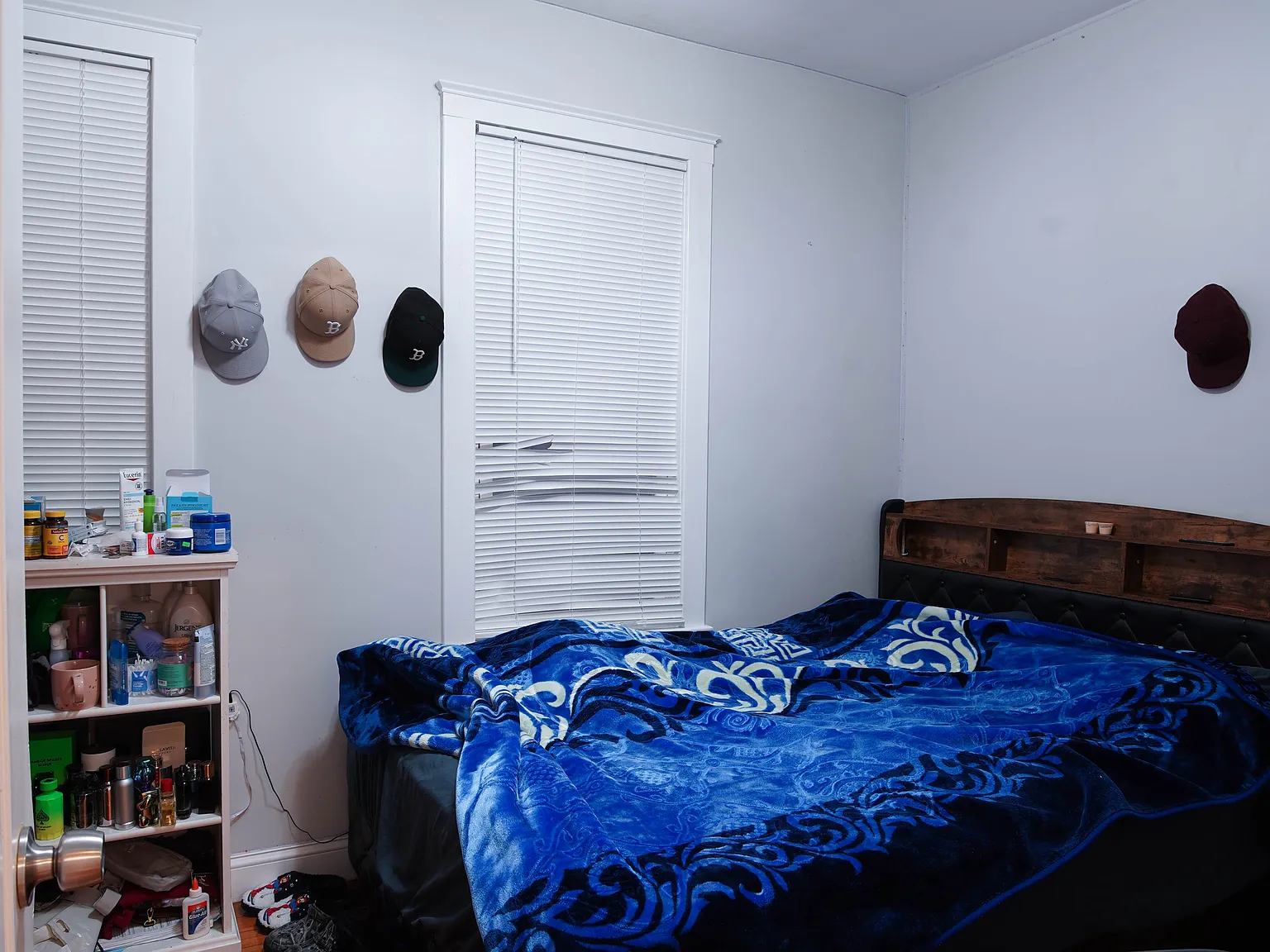 3 bed, 864 sqft, $3,250 — Photo 3