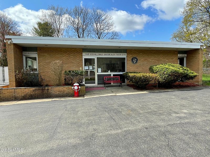 2nd image of 2241-2275 Duanesburg Road