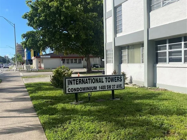 1400 SW 27th Ave APT 301, Miami, FL 33145