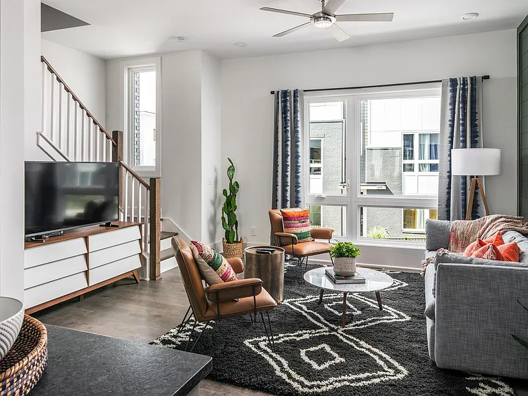 841 Vibe Pl — Photo 2