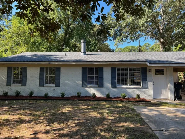 847 Fairlawn Dr, Shreveport, LA 71118