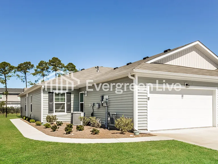 2277 Courtina Way — Photo 3