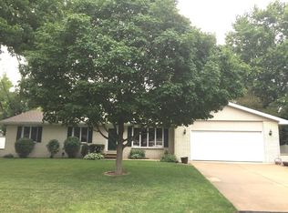 1198 N Terrace Ave, Kankakee, IL 60901