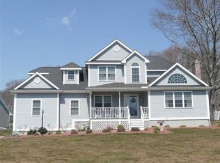 13 Piezzo Dr, Westerly, RI 02891